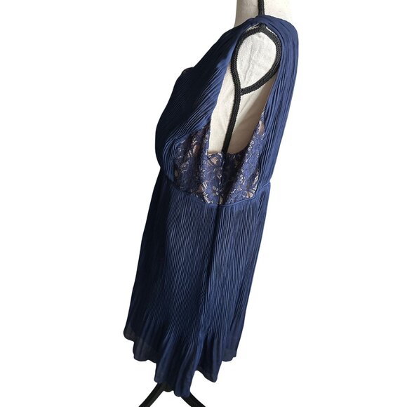 Motherhood Maternity Navy Cocktail Dress Lace Detail Pleated Semi-Formal Lined S - Picture 3 of 6